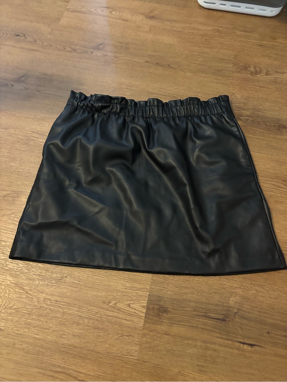 Loft Black Faux Leather Elastic-Waist Mini Skirt